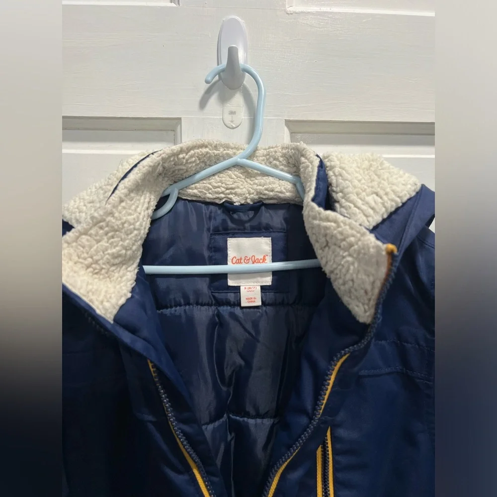 CAT & JACK Blue Full Zip Winter Hooded Pockets Coat SIZE 6/7 SM BOYS Pre Loved